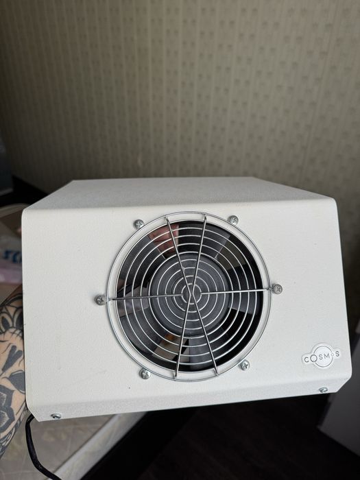 Пылесос маникюрный Cosmos N1