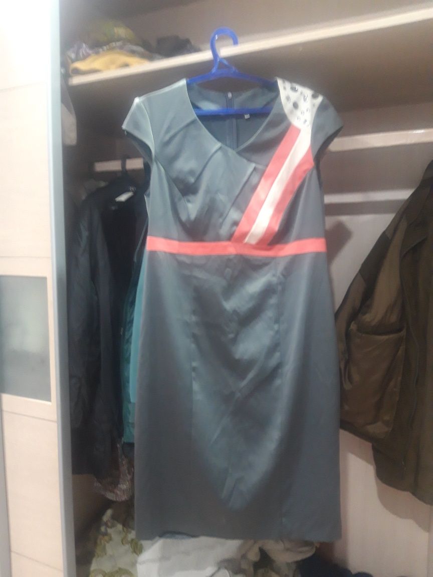 Продам платье с пиджаком Беларусиия - 15000 тенге