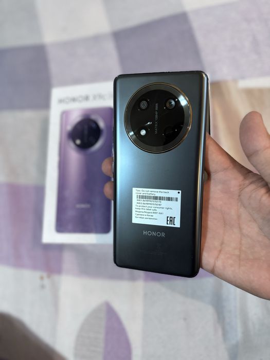 Honor x9C 8+12/256 yaxshi