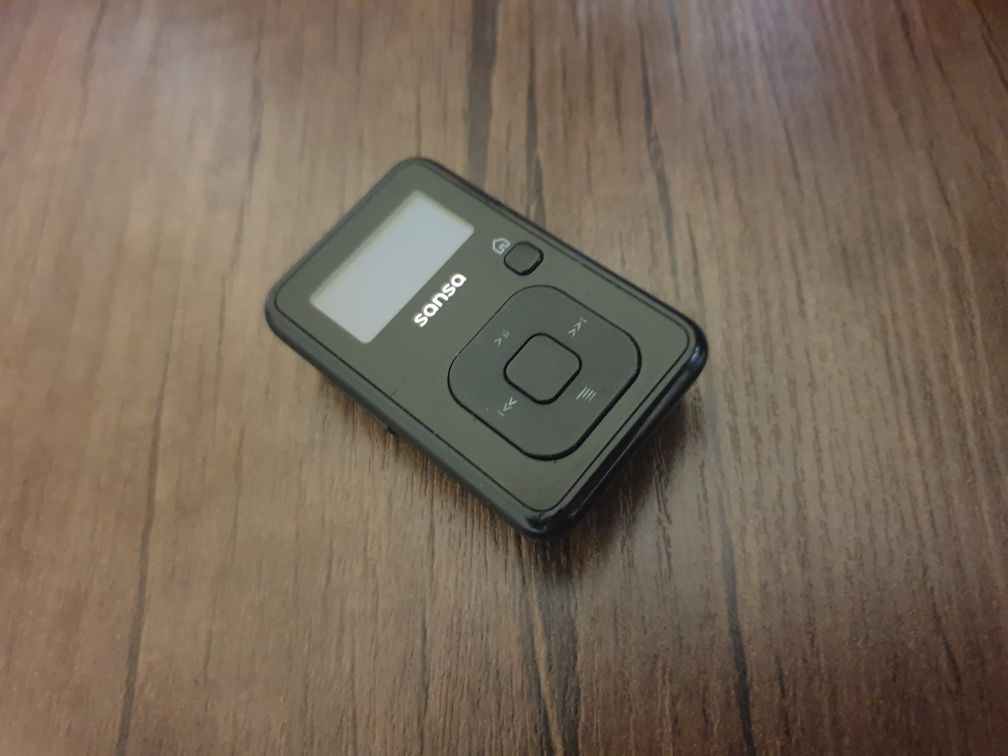 MP3-плеер SanDisk Sansa Clip+