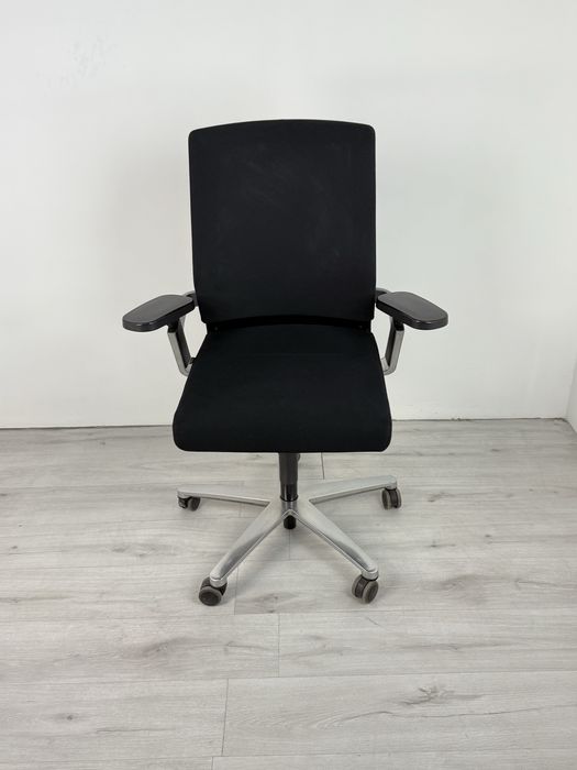 Ръководен офис стол Wilkhahn On 175/7 черен с облегалка Trimsion