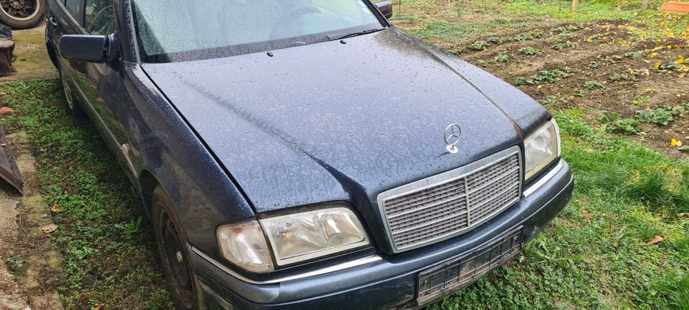 Мерцедес на части