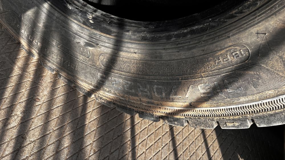 Шины 315/70 R22.5 - 4шт
