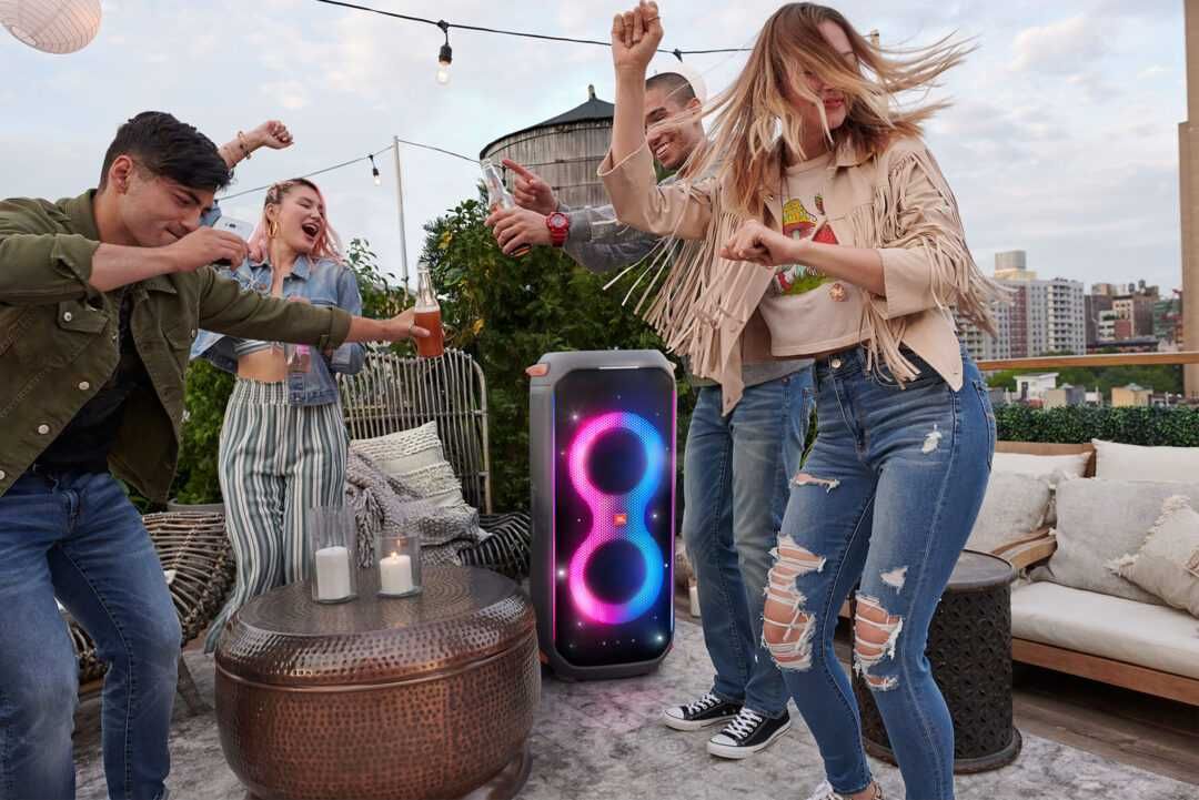 JBL PartyBox 710 — мощная акустическая система с RGB. Есть доставка
