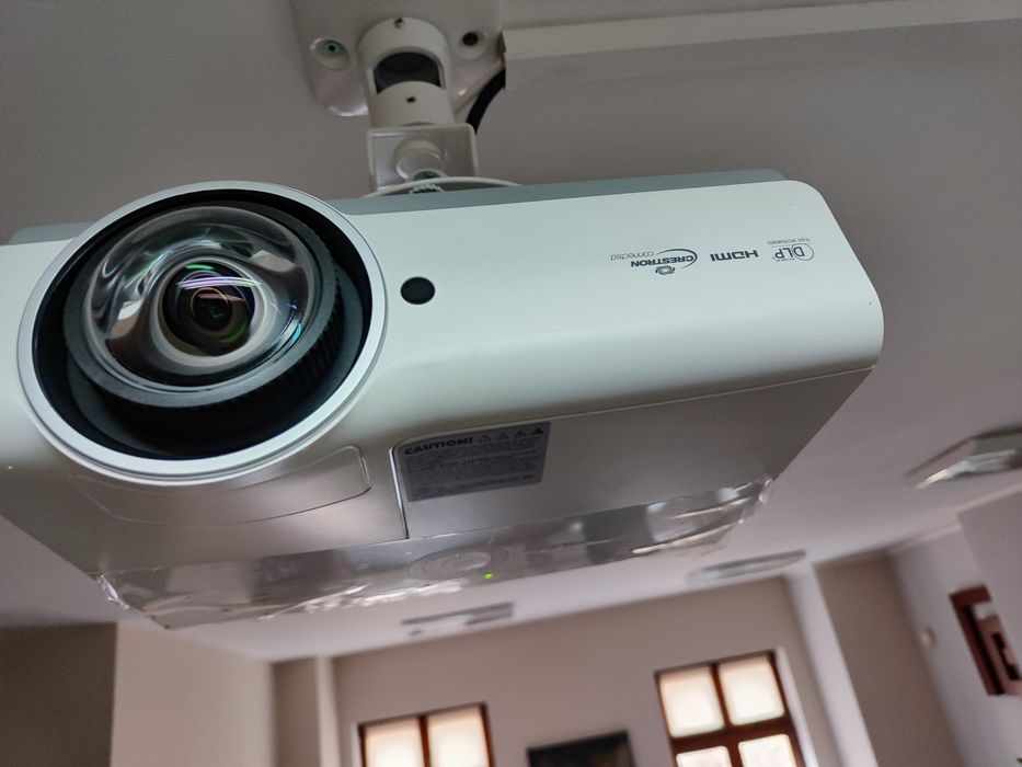 Проектор Vivitek DX881ST, DLP, 3D
3 	Не
Картина
Разделителна способнос