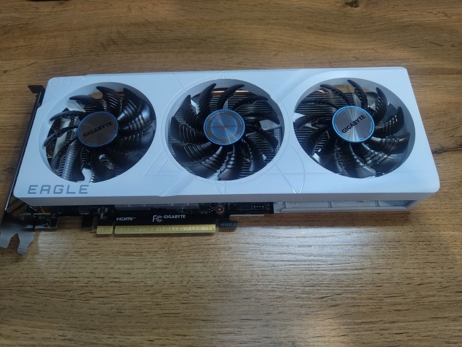 Видеокарта Gigabyte GeForce RTX 4060 EAGLE OC ICE 8G