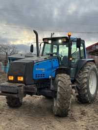 Tractor Valtra 8550