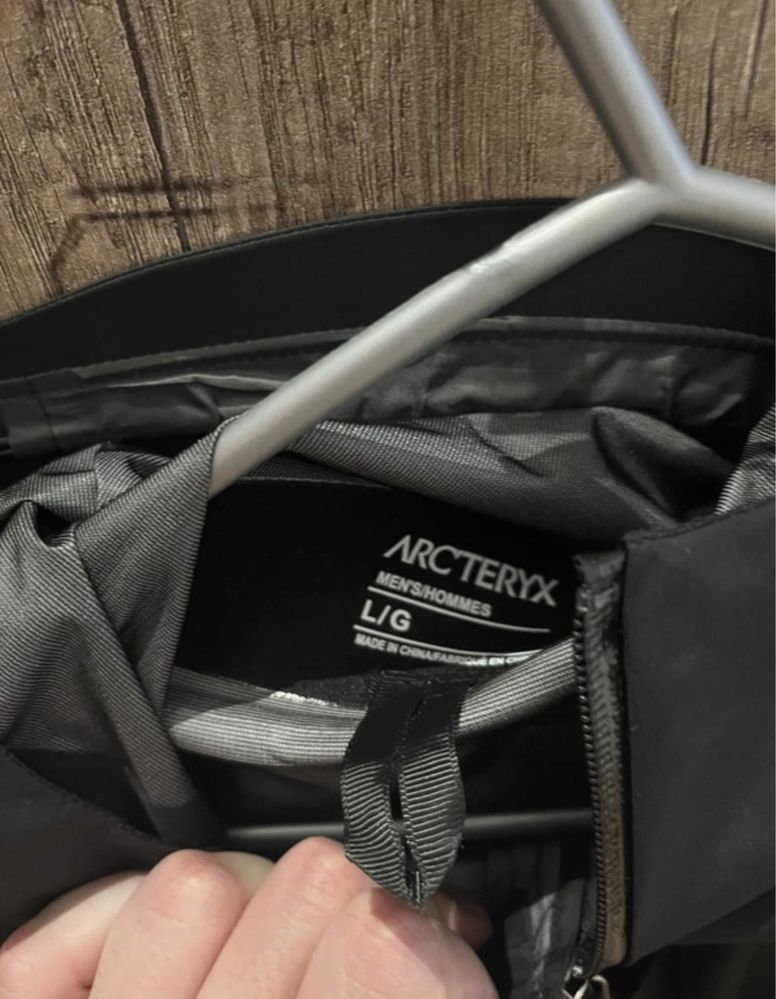 Arc’teryx lt beta gore-tex