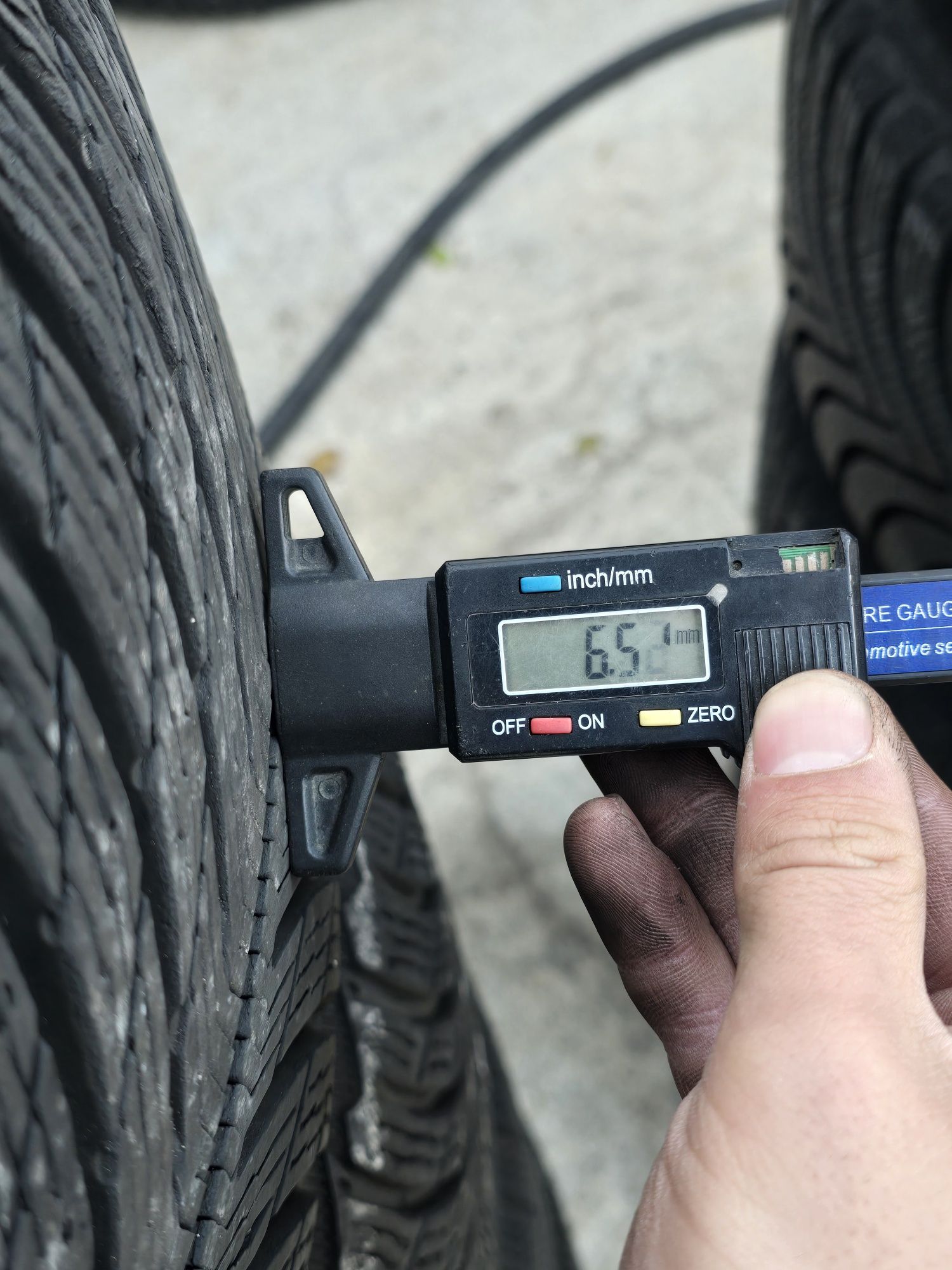 4 Броя 225/40/18 Michelin 2x6,5mm 2x5,8mm