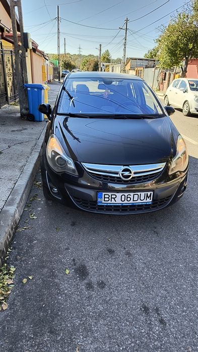 Vând Opel CORSA d