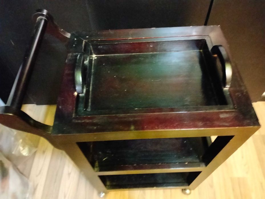 carucior pentru cabinet cosmetic