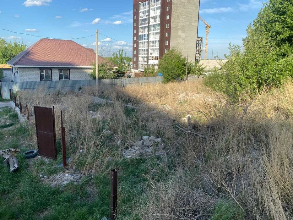 Земельный участок