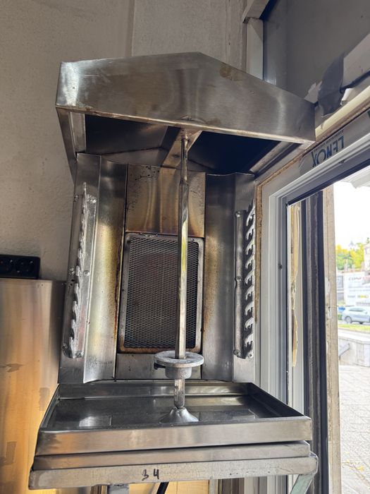 Грил за дюнер + голям нож – отлично състояние