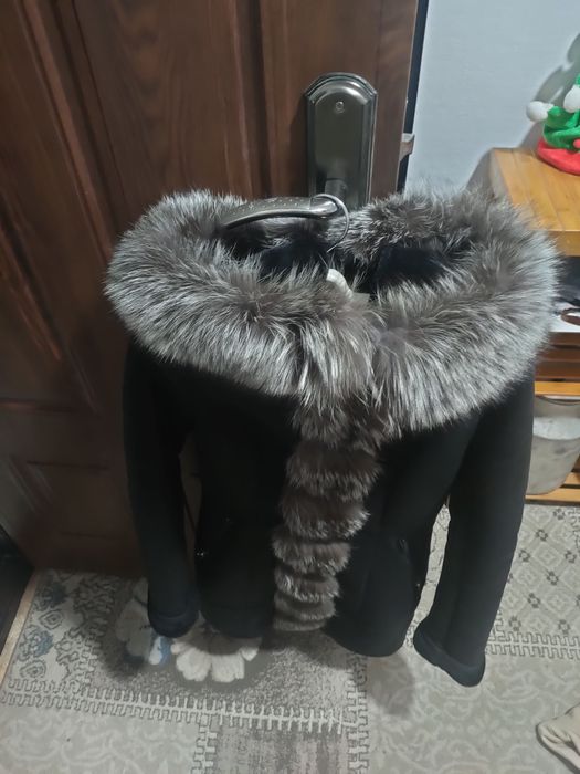 Дублёнка р.42-44 в отличном состоянии