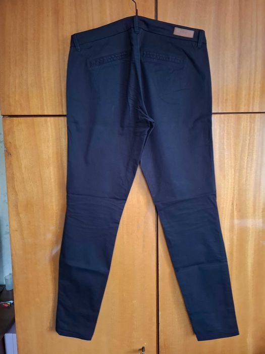 Дамски черен панталон