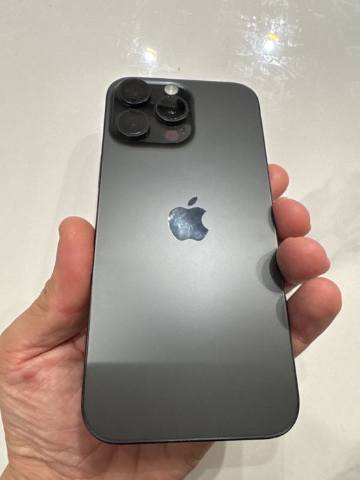 iPhone 16 PRO MAX 256gb black titanium