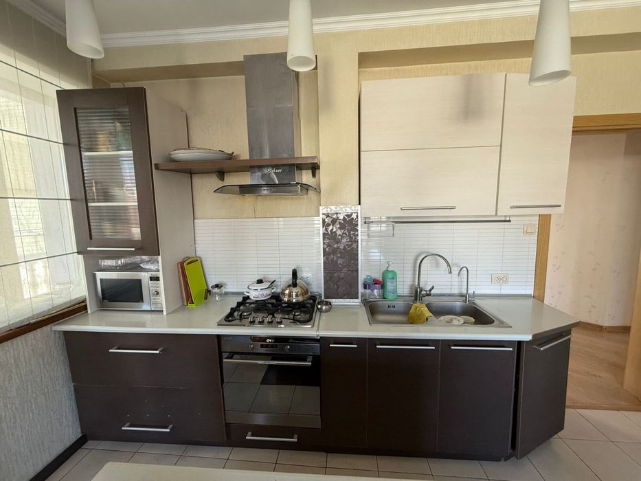 Продаем кухонный гарнитур