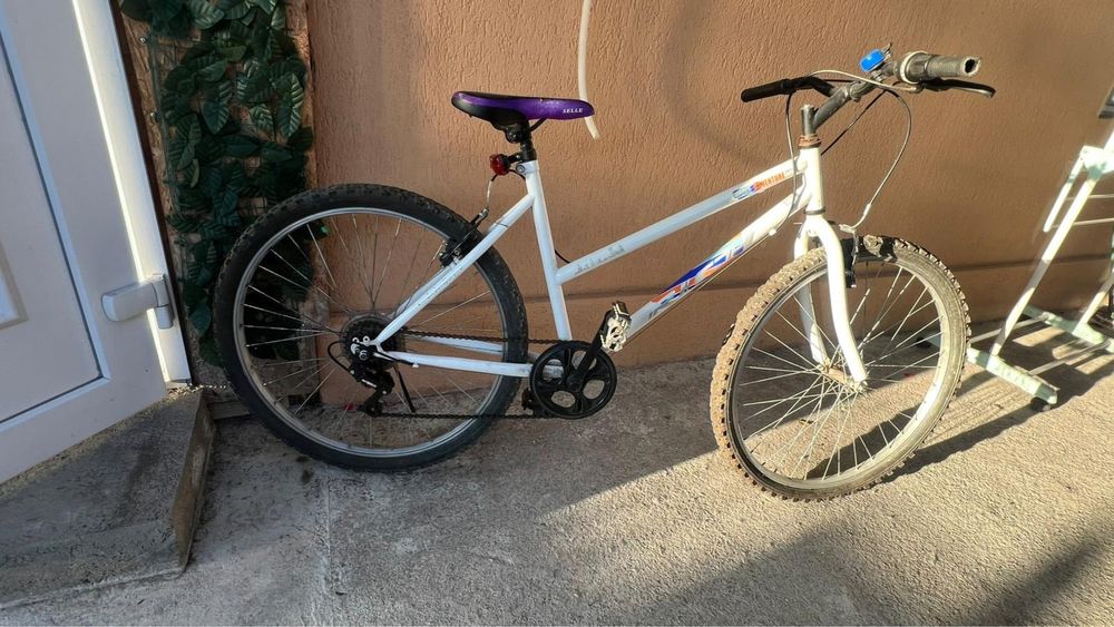 Bicicleta de vanzare