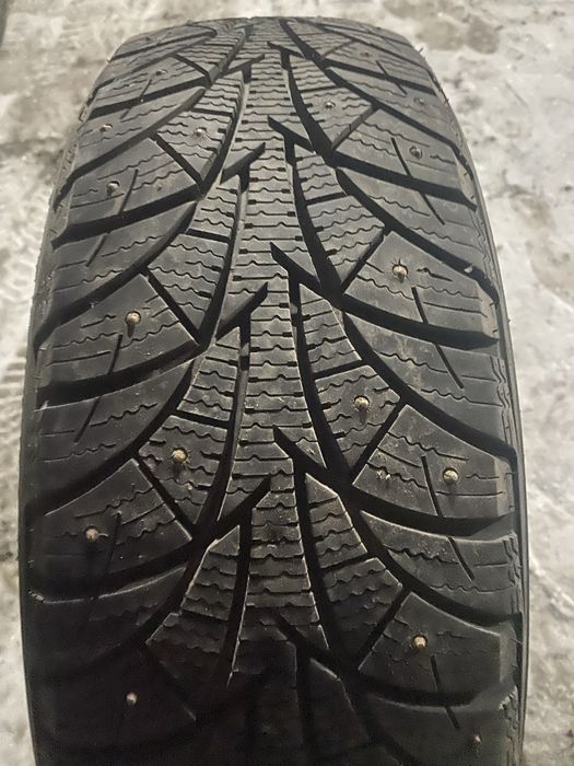Комплект зимней резины 215/65/16