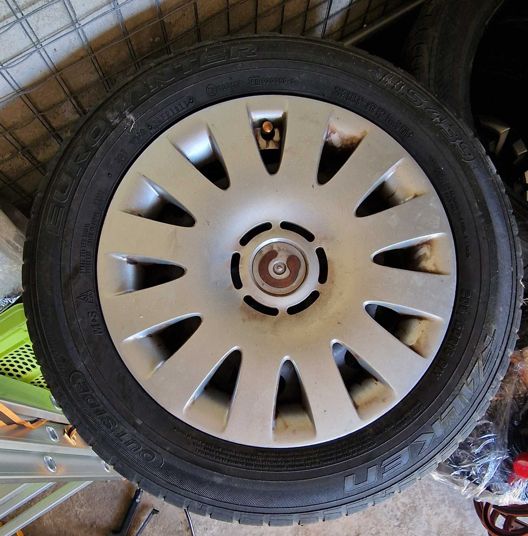 Комплект 4 зимни гуми с джанти за BMW 3 (E46, E36) – 205/60 R15