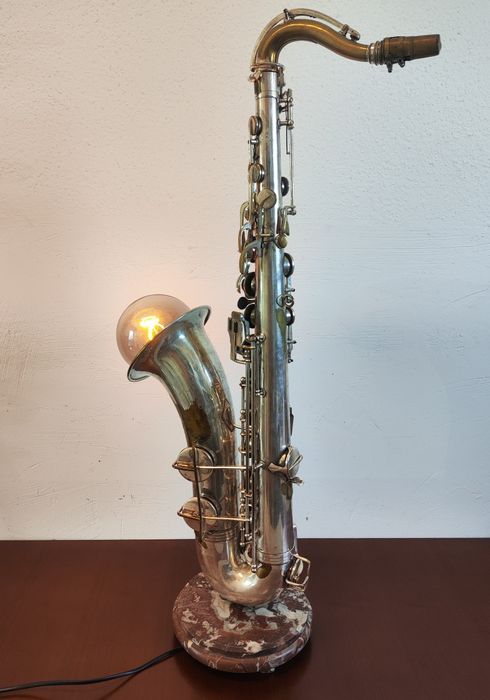 Veioză/lampă -Saxofon