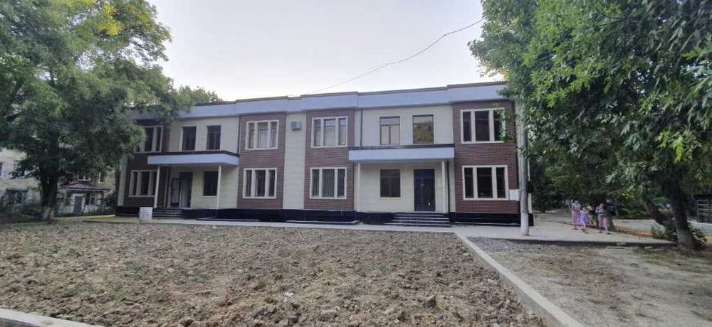 Продаётся нежилое здание на 10,36сот земли в М.Улугбекском р-не