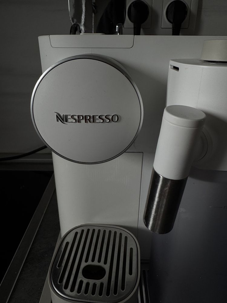 Gran Lattissima Fresh Vitality Coffee Machine