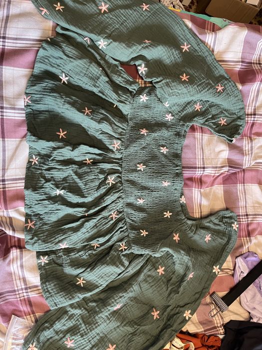 Bluză damă cu mânecă lungă și flori brodate XL