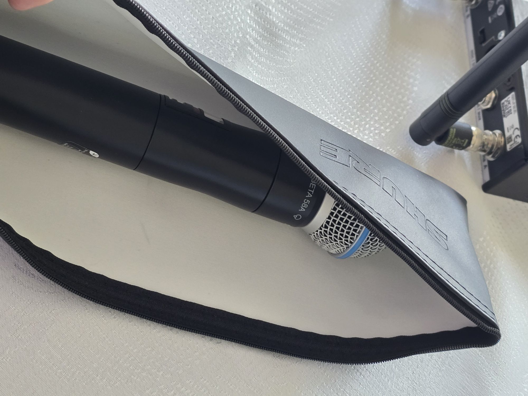 Microfon Shure QLXD24/Beta58 G51