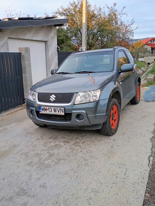 Vând Suzuki Grand Vitara