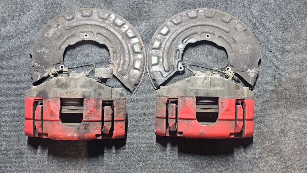 Frane fata 345mm originale Audi TT 3.2 V6

Stare buna
Se vand exact cu