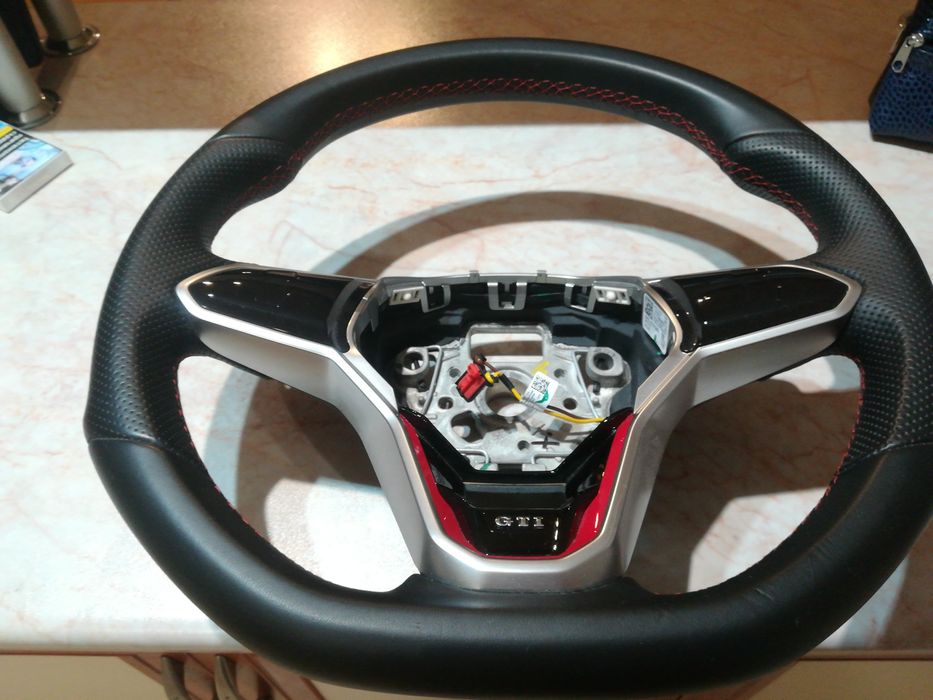 Волан голф 8 gti. . Оригинален.
