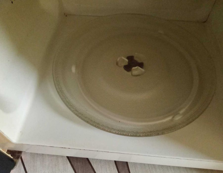 Продавам микровълнова