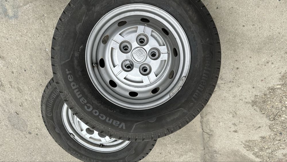 Гуми Continental 215/70R15CР за кемпер с джанти