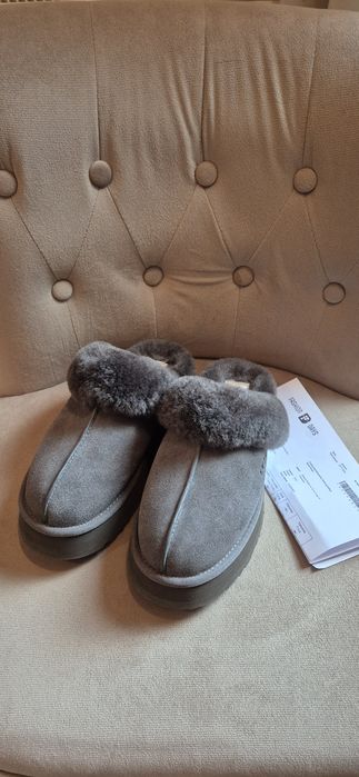 UGG Disquette Papuci din piele intoarsa cu captuseala din lana, 40
