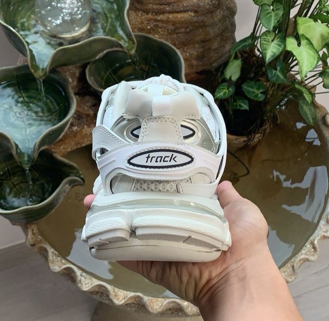 Balenciaga Track oferta