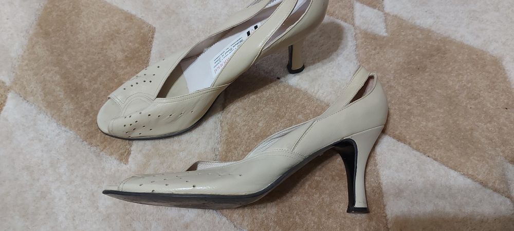 Geanta rosie piele NOUA, Cizme si pantofi de piele, mar 41