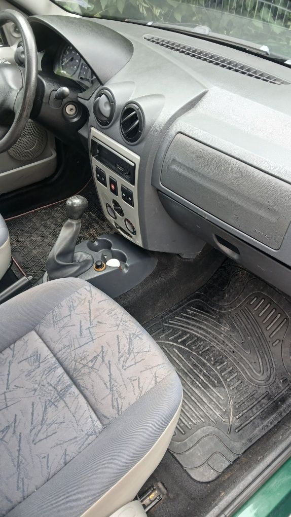 Кола Dacia logan 4500лв