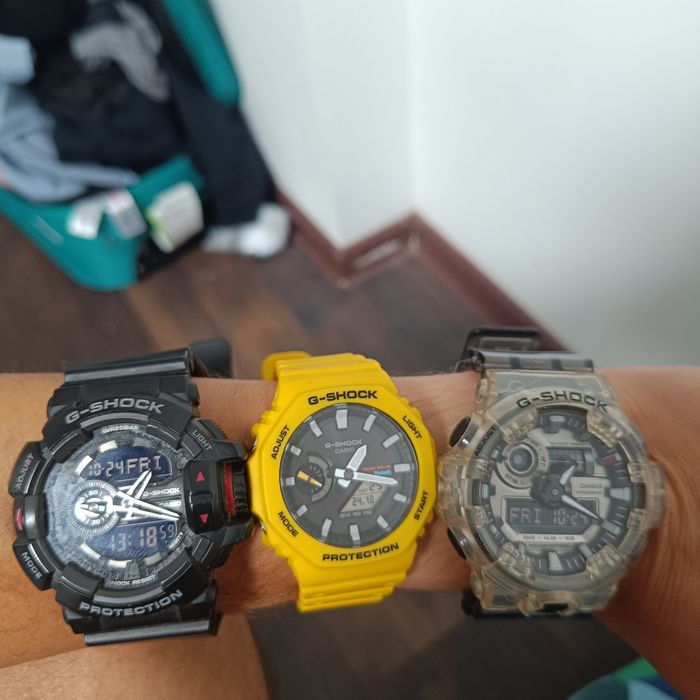 Vând ceasuri casio g-shock