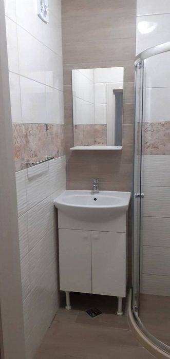 Дава се под наем Тристаен апартамент в Варна, Окръжна болница - 90 кв.м за 663 € - Снимка #8