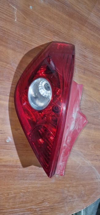 Стоп Opel Corsa D  13186350