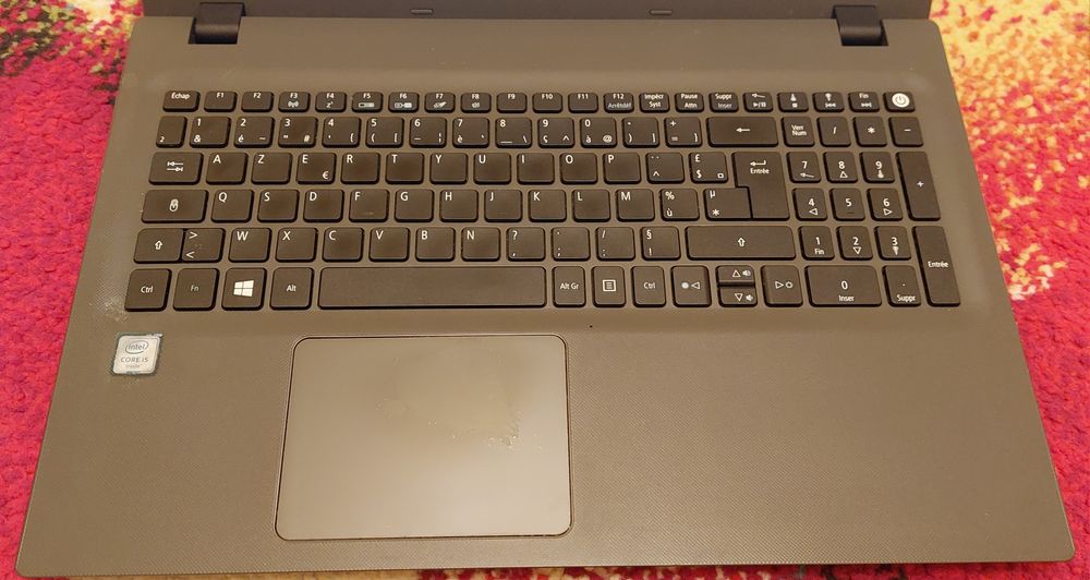 Laptop Acer Aspire E5-574 15,6" I5 6200u 8gb ram 256gb ssd 2gb video