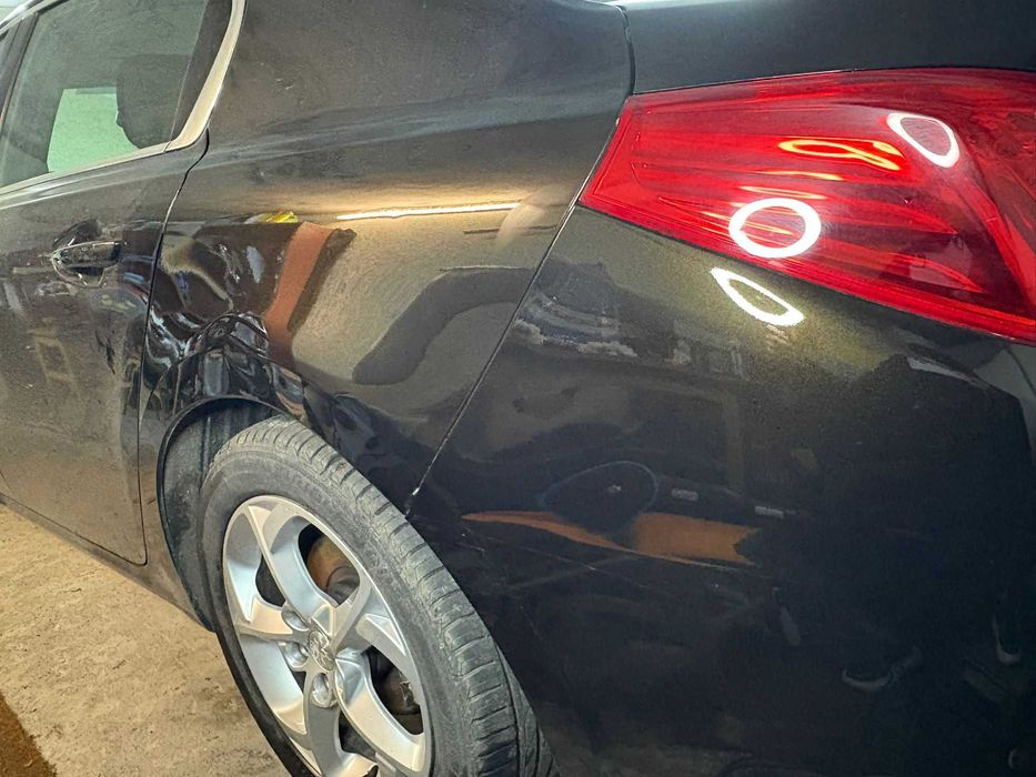 Redă Strălucirea Mașinii Tale – Polish Auto Profesional