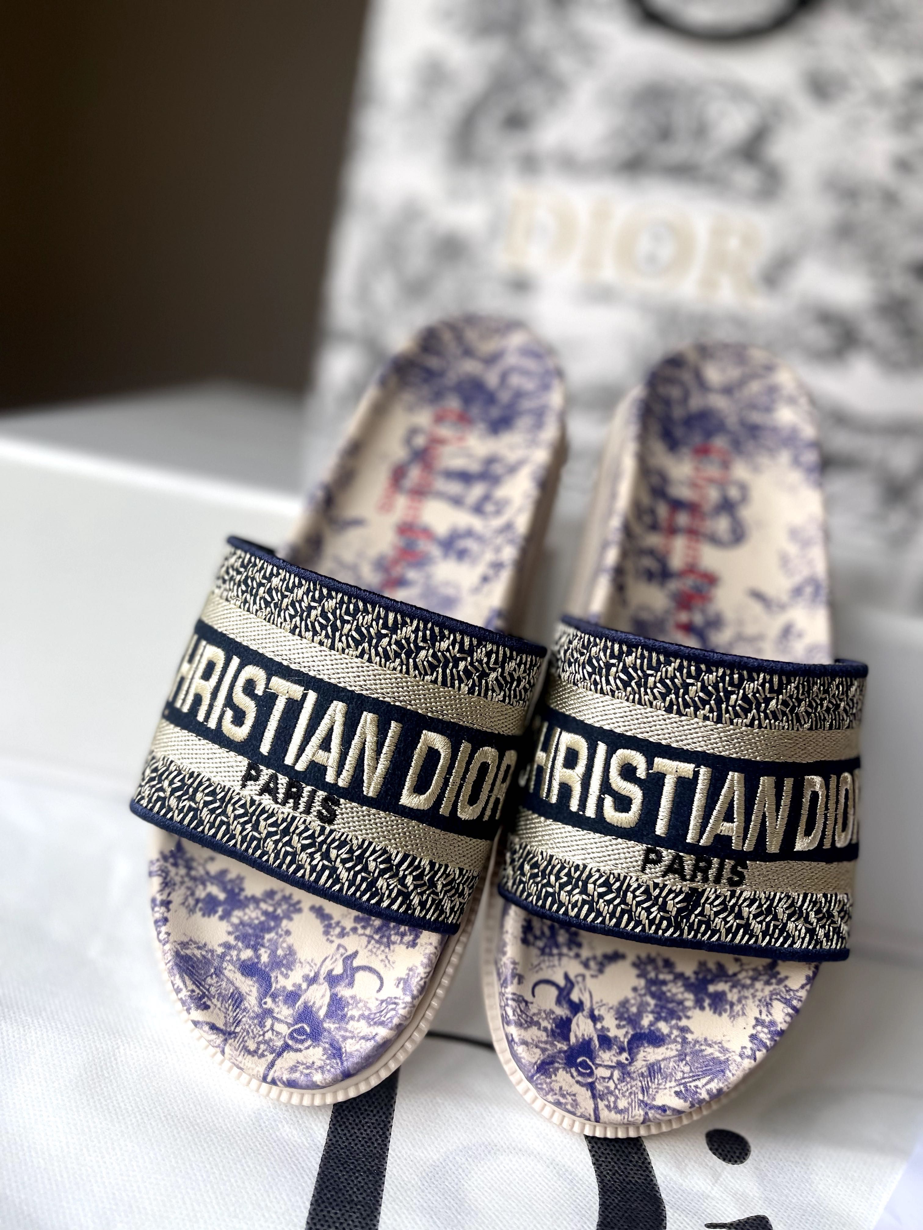 Slapi / Papuci Christian Dior Paris albastru