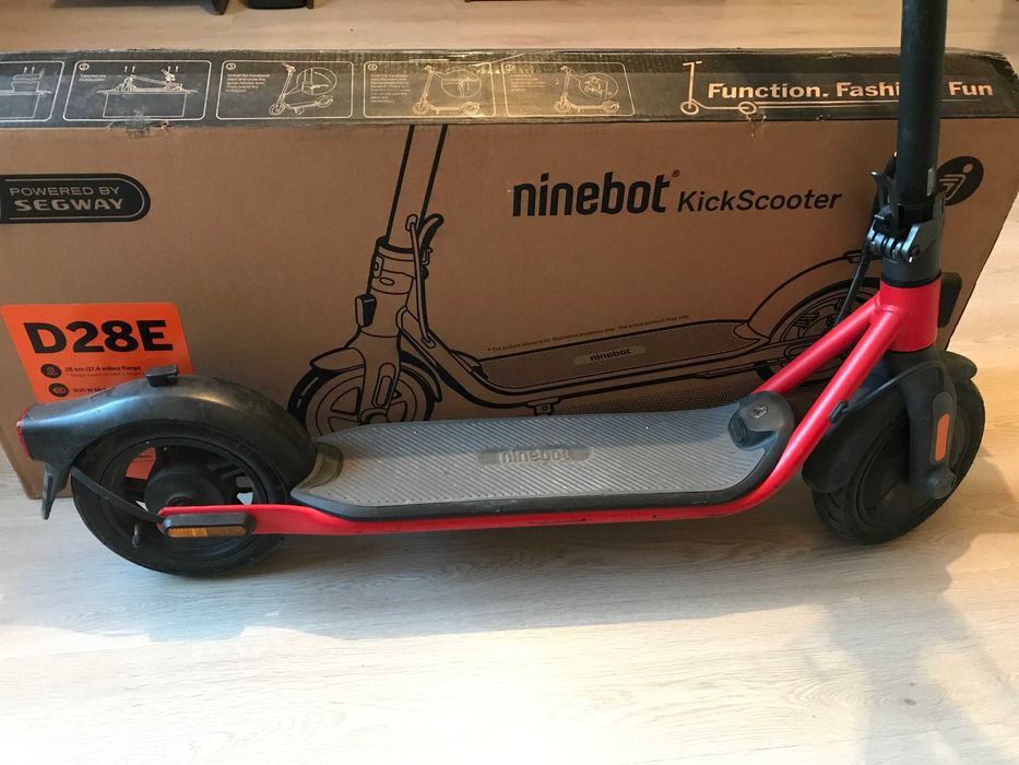 Електрическа тротинетка Ninebot by Segway D28E