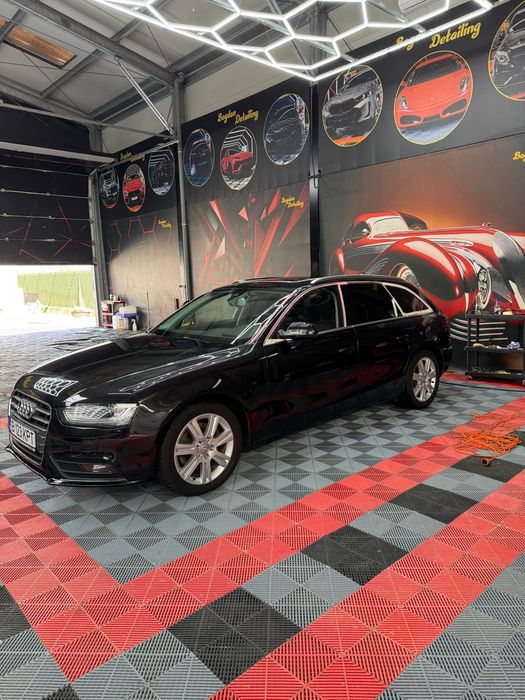 Audi A4 Avant 2.0 TDI-177 CP-S-Tronuc-Panoramic-2013