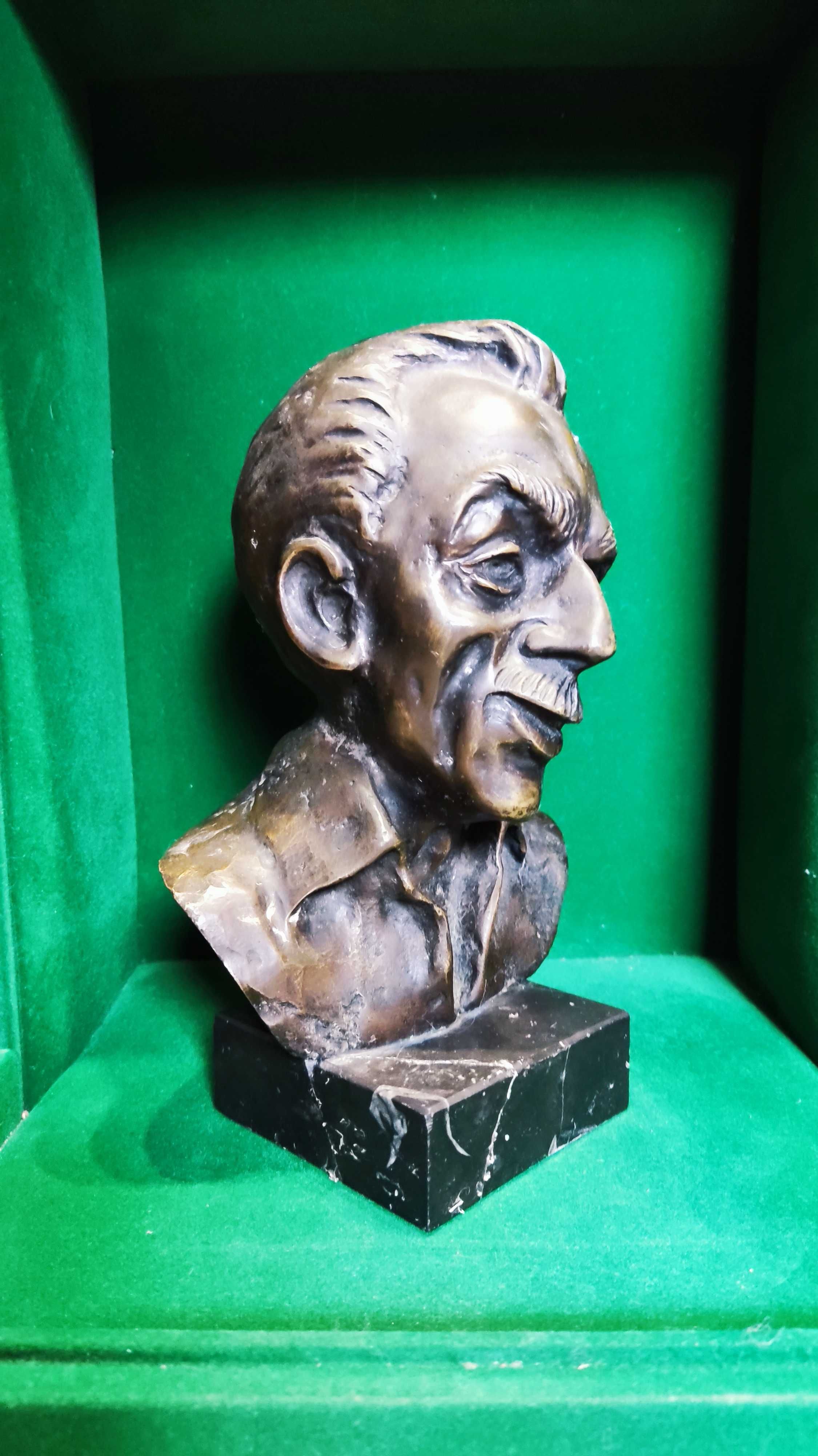 Statueta veche din bronz