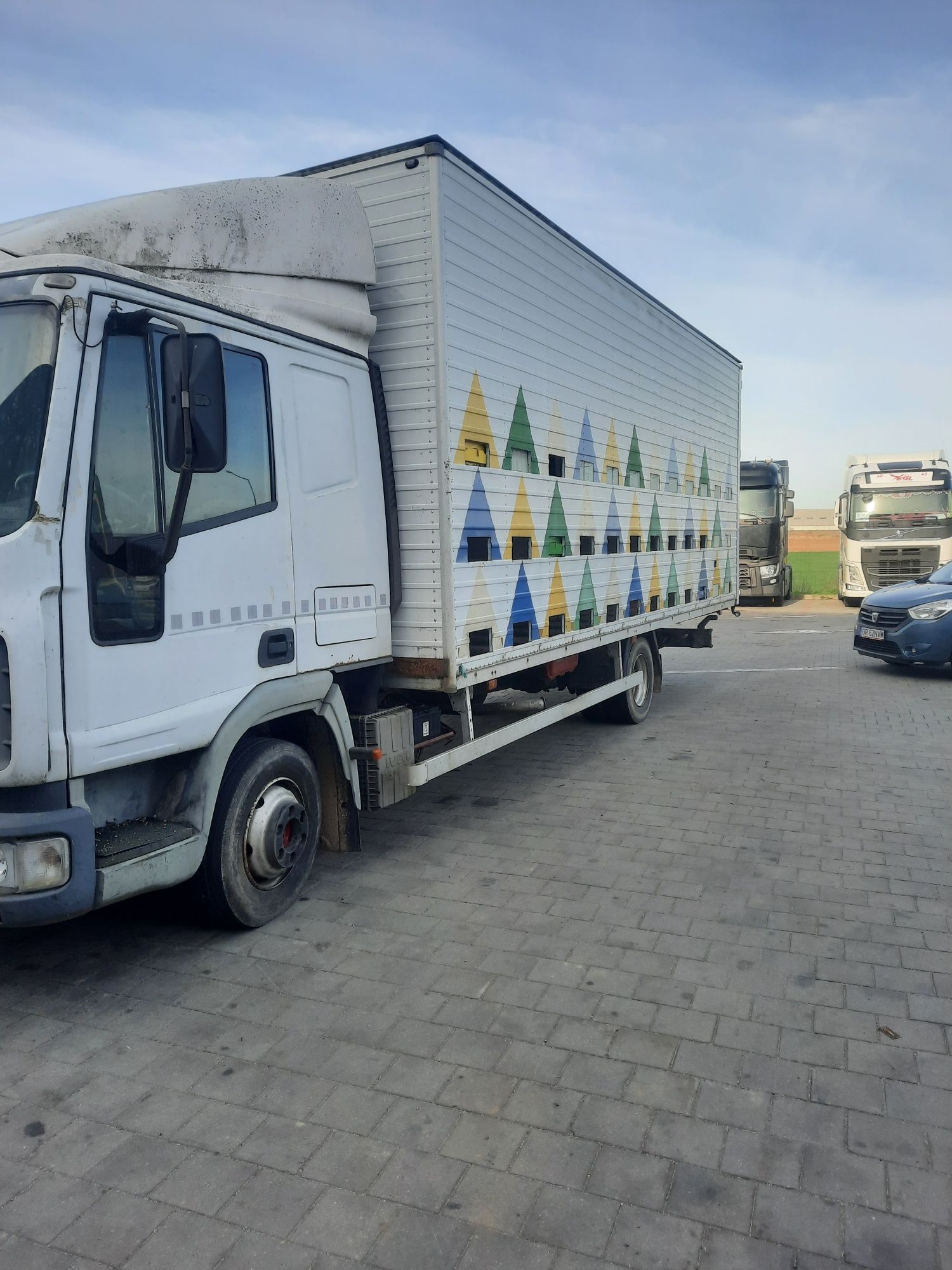 Camion apicol iveco eurocargo 7.5 t