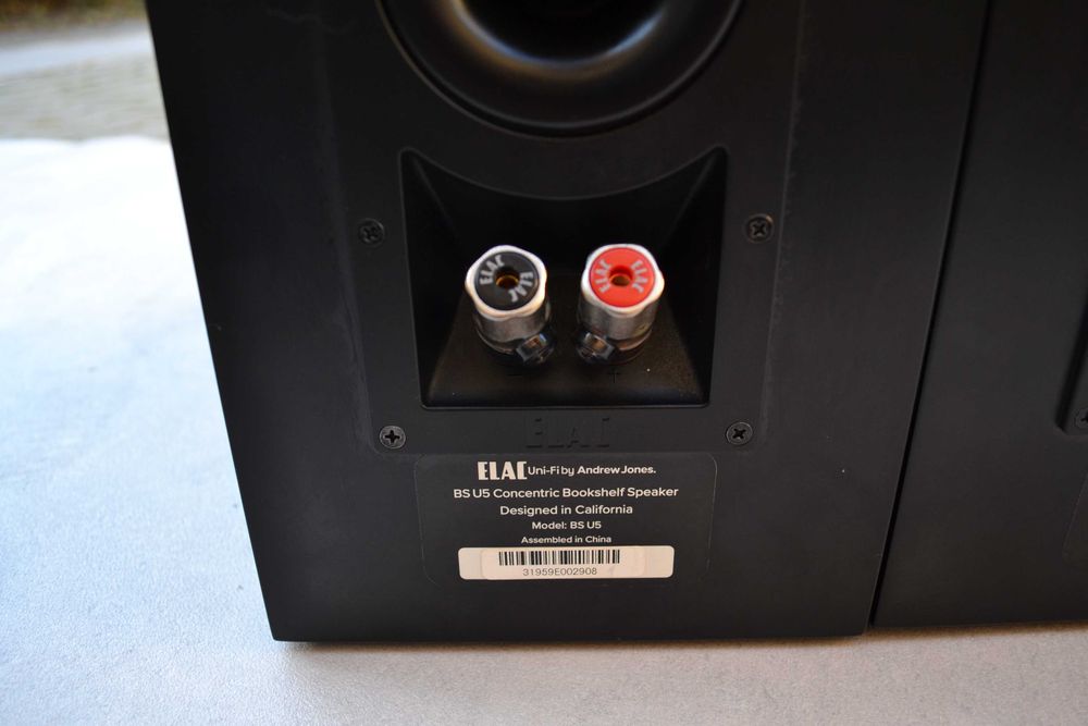 Boxe Elac BS-U 5 Uni-Fi by Andrew Jones
