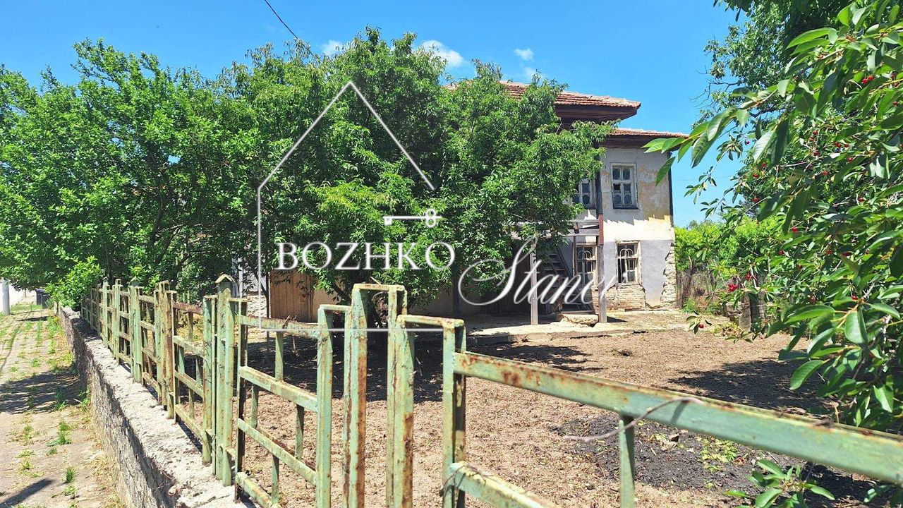 Продава се Къща в Долни чифлик - 240 кв.м за 225 €/кв.м - Снимка #5